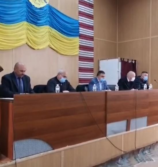 У Мукачеві розпочалося засідання сесії Мукачівської райради восьмого скликання – пряме включення