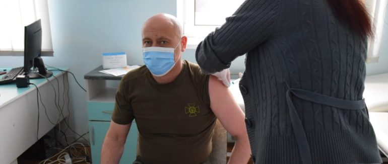 На Закарпатті за день вакцинувалося 20 прикордонників Чопського загону