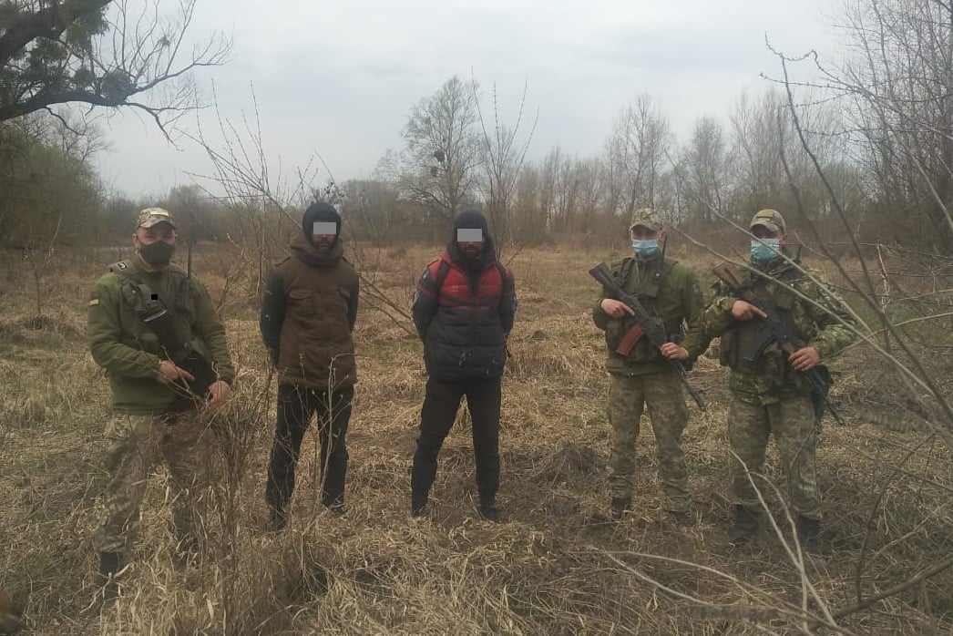 На Закарпатті затримали двох нелегалів на кордоні з Угорщиною