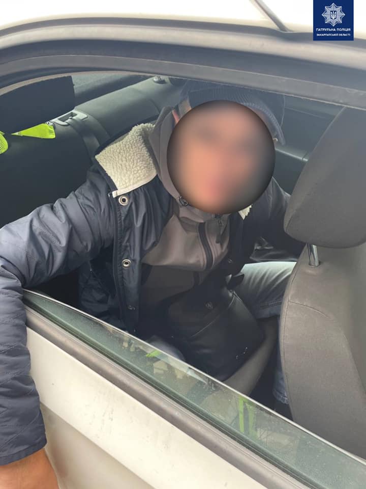 Ужгородська втеча від патрульних: чоловік викрав велосипед і втікав на ньому від поліції