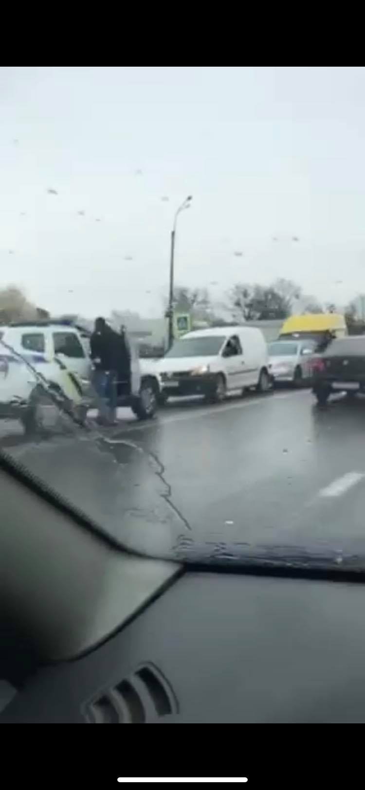 Потрійне зіткнення: автопригода на виїзді з Мукачева