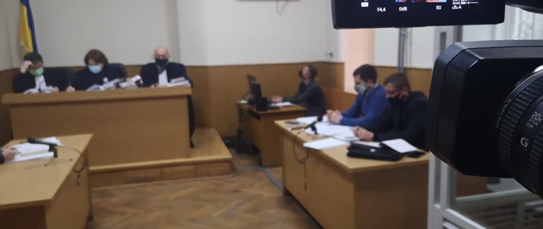 Резонансна справа вбивства на АЗС у Мукачеві: у суді перейшли до дебатів