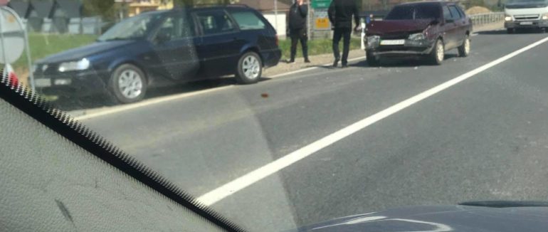 Автотроща на Мукачівщині: зіткнулися дві автівки