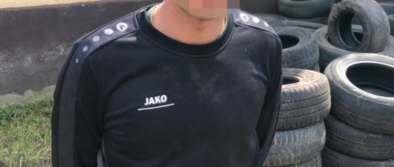 Пограбування у Мукачеві: чоловік обікрав квартиру на першому поверсі