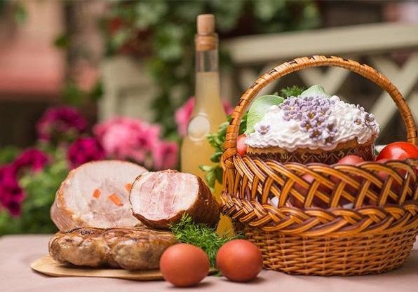 Великодній кошик 2021: підготовка до Пасхи на Закарпатті