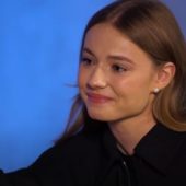 “Мама почує це вперше”: акторка серіалу “Школа” зізналася, що її зґвалтували у 17 років