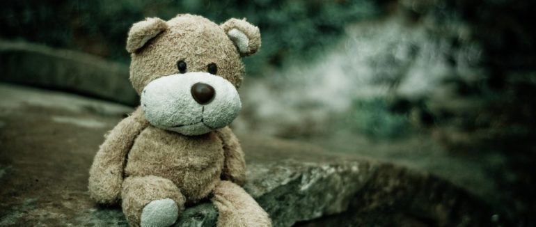 Дитину знайшли у басейні: святкування весілля українки в Італії закінчилося смертю 3-річного хлопчика