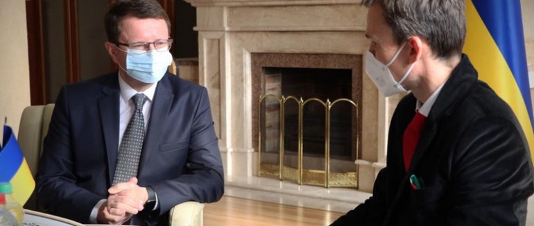 Важлива зустріч на Закарпатті: на українсько-словацькому кордоні планують відкрити нові КПП та велодоріжку