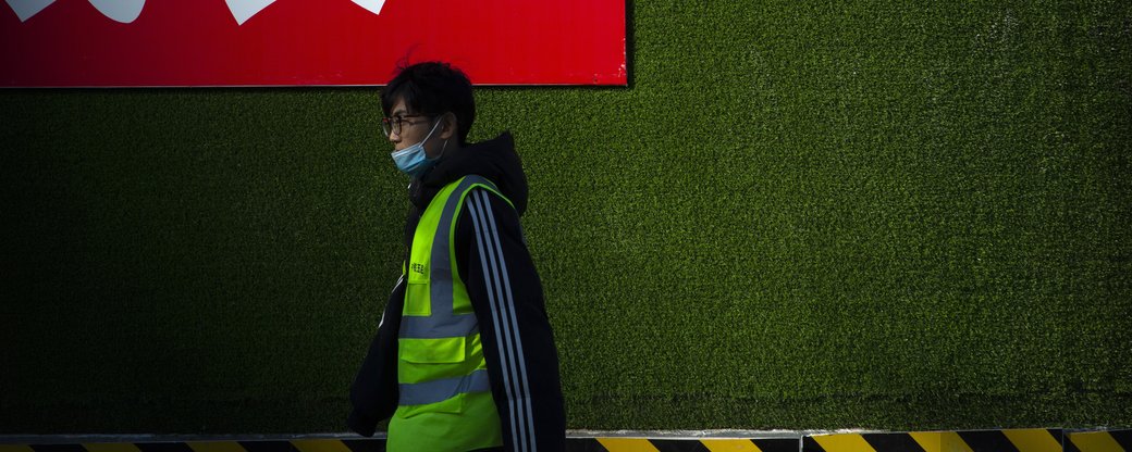 Пекін почав маркувати ресторани з вакцинованими від COVID-19 співробітниками