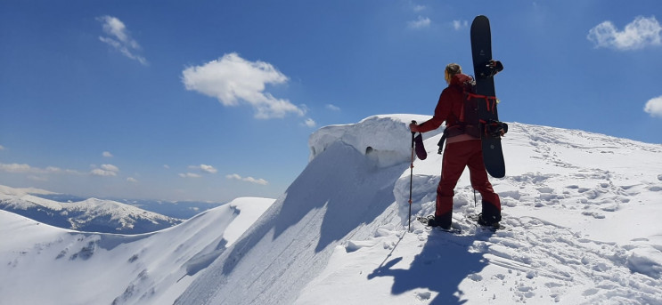 Висота снігу в Карпатах сягає кількох метрів: закарпатців попереджають про лавинонебезпеку