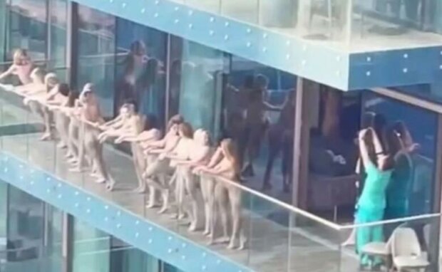 “Ми молилися щодня”: українки після прильоту до Києва заговорили про жахи в’язниці ОАЕ