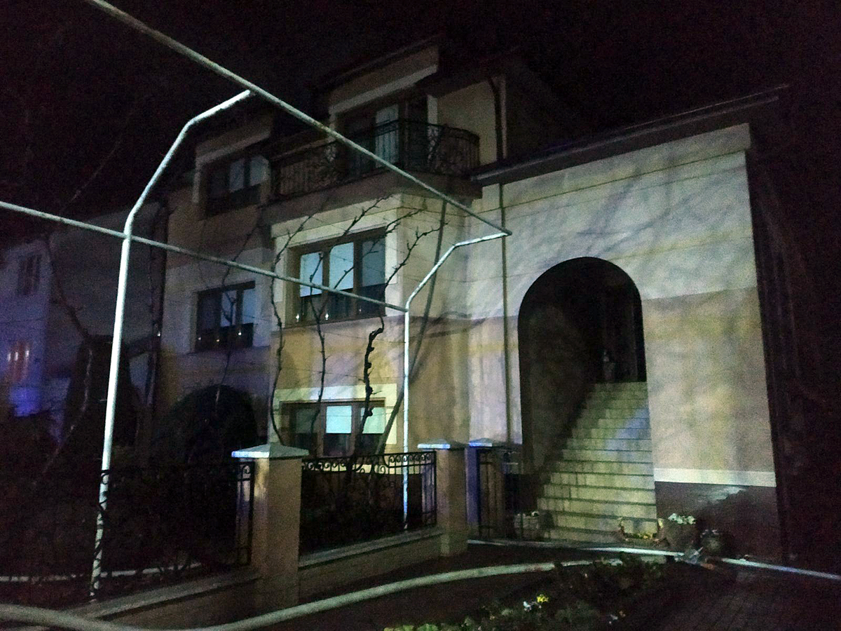 Удар блискавки спричинив вогонь у будинку: за цю ніч у Новому Давидкові стались дві пожежі