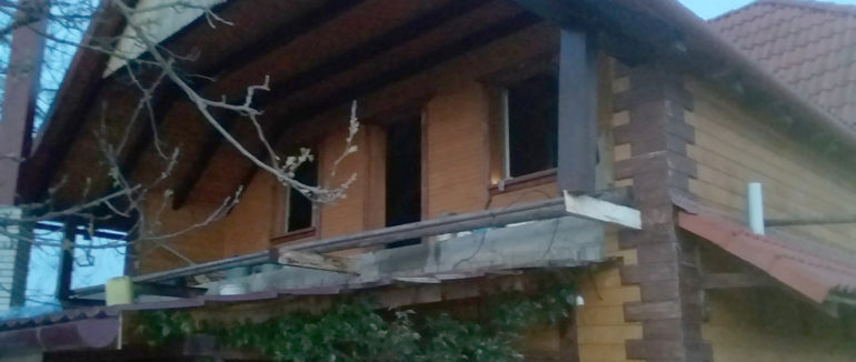 Вечірня пожежа на Мукачівщині: рятувальники за 5 хвилин повністю ліквідували пожежу