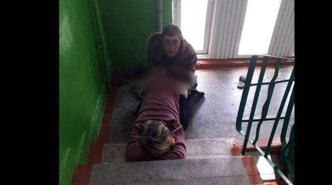 На Волині пара займалася сексом прямо у під’їзді житлового будинку