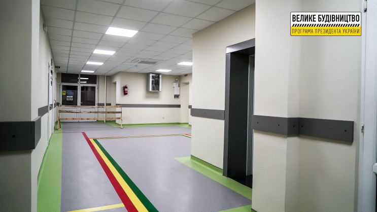 Капітальний ремонт райлікарні у Хусті: приймальне і дитяче відділення відремонтували за 8 млн грн