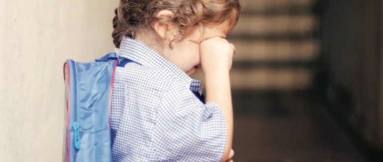 Актуальне питання: чи можуть невакцинованих дітей не допустити до школи та як їм здобути освіту?