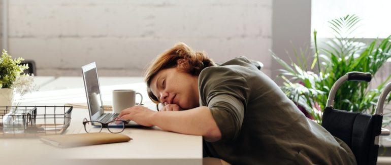 Перевірте себе: 9 ознак того, що ви стали трудоголіком