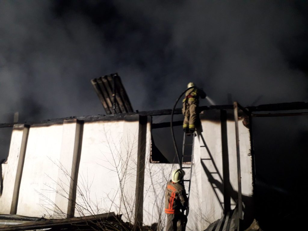 Пожежа у Виноградові: горіла господарська споруда