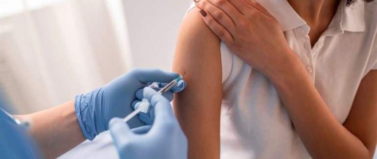 На Закарпатті майже 3 тисячі людей отримали щеплення від коронавірусу