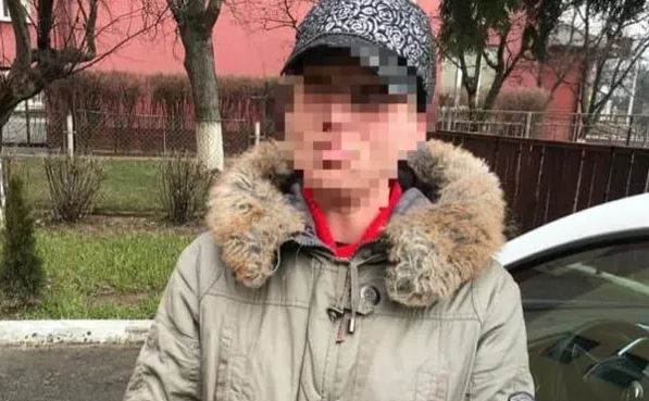 Обманювала та обкрадала: на Закарпатті затримано 37-річну серійну крадійку