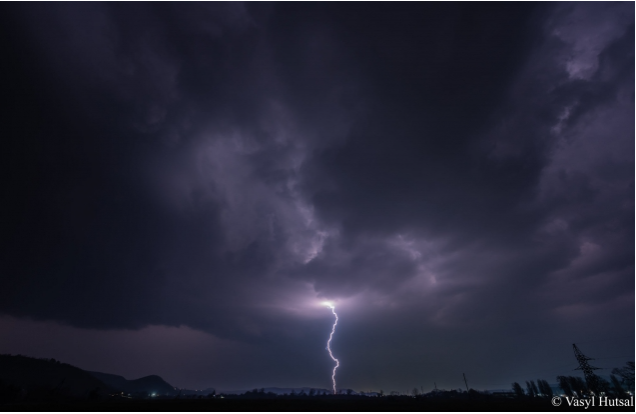 Вражаючі кадри грози на Закарпатті