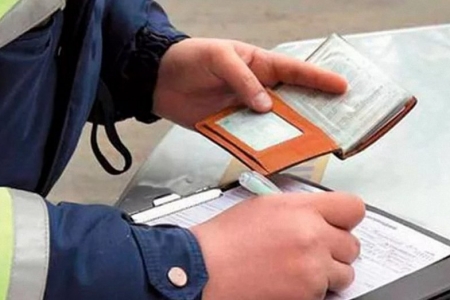 На Закарпатті поліція за добу склала 8 адмінпротоколів на водіїв на суму понад 180 тисяч гривень