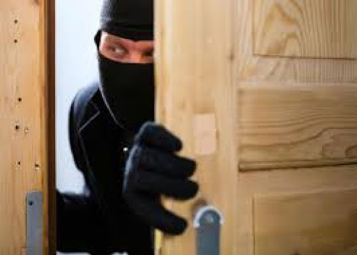 Серія братських крадіжок: на Мукачівщині затримали двох зловмисників