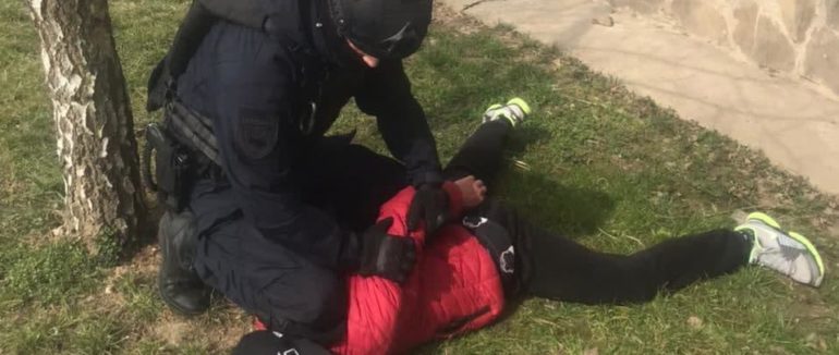 На Закарпатті затримали групу чоловіків які вимагали уявних боргів