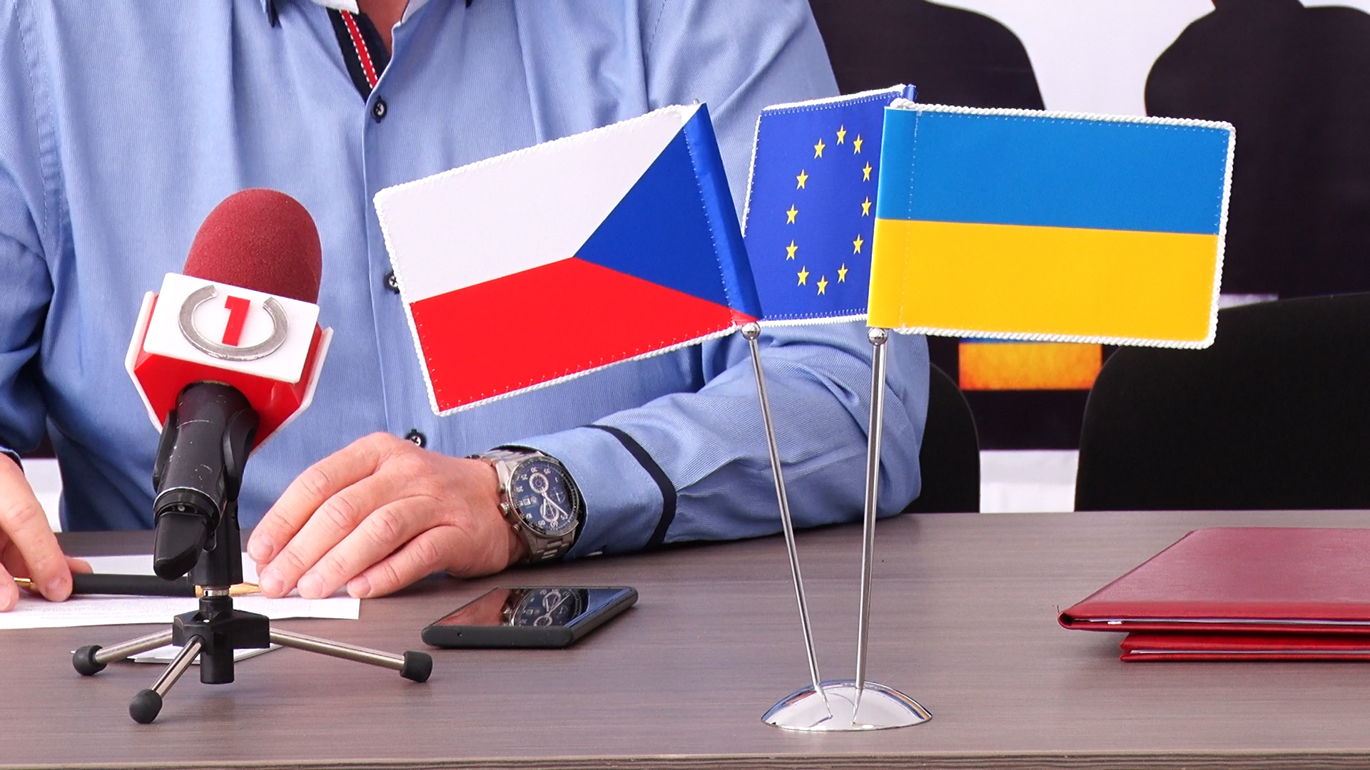 Для захисту заробітчан: у Мукачеві підписали меморандум із чеською профспілкою