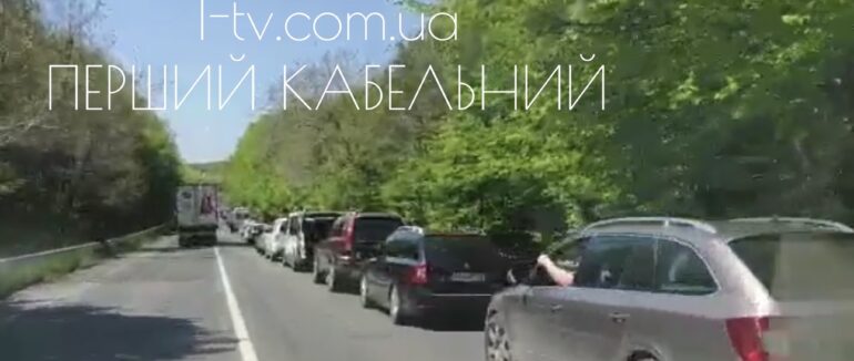 На українсько-словацькому кордоні спостерігаються кілометрові черги