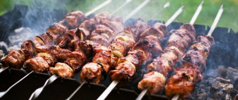 Секрет ідеального маринаду: рецепт шашлику, який проситимуть ваші друзі