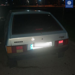 Нічне затримання: в Мукачеві п’яна водійка втікала від патрульної поліції