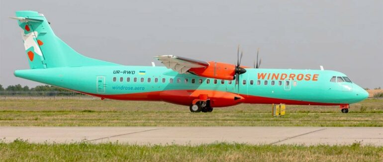 Регулярні рейси Київ-Ужгород: оприлюднили розклад та ціни на авіаквитки