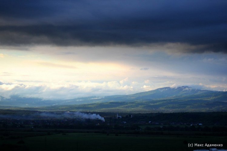 Неймовірні світлини Мукачева з висоти після грози