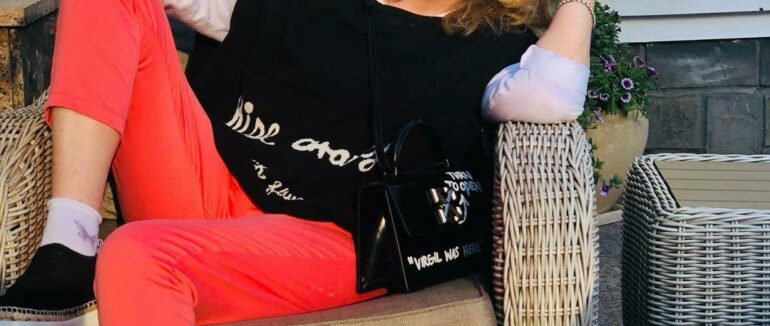 Примадонна “підірвала” мережу своїм новим фото