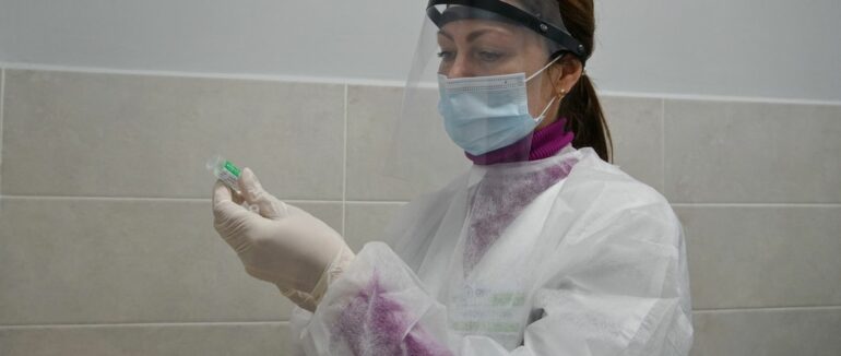 Як проходить вакцинація освітян у Мукачівській ТГ