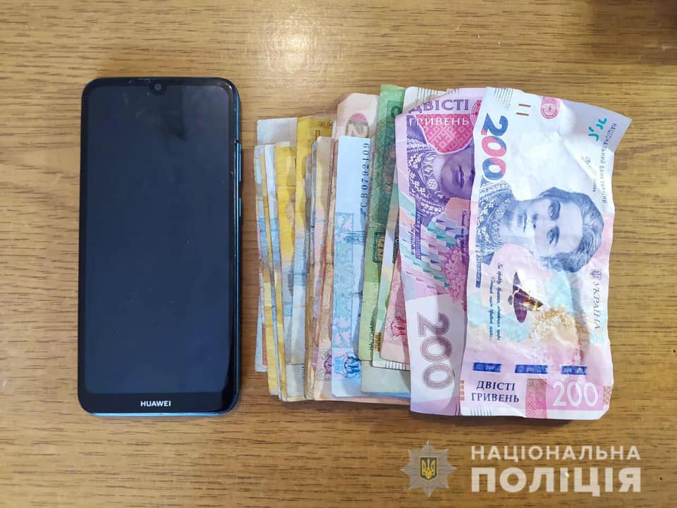 Пограбував пенсіонерку: у Виноградові поліція оперативно затримала грабіжника