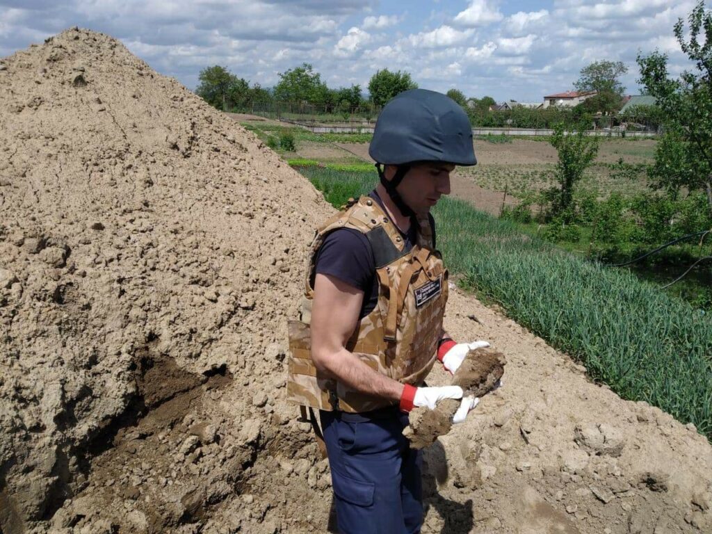 Закарпаття, ДСНС, піротехніки, Холмок, вибухівка