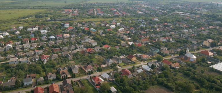 “Закарпаття з висоти”: село Минай з висоти пташиного польоту