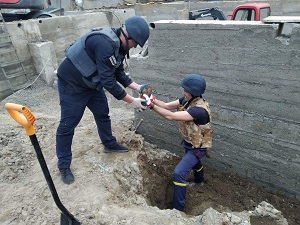 В Ужгородському районі під час проведення будівельних робіт вилучили 5 мін за часів Другої світової війни