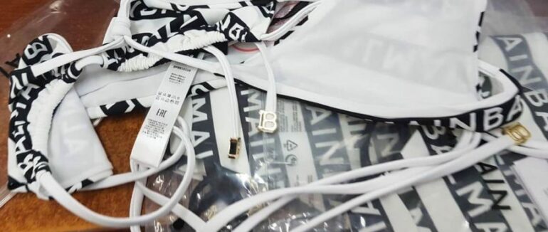 На КПП “Тиса” у чоловіка вилучили брендовий одяг з Італії на суму понад 18 тисяч євро