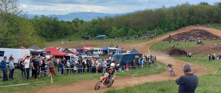 В Іршаві відбулися змагання з мотокросу