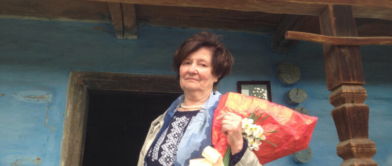 Ганна Беряк презентувала виставку рушників у Закарпатському музеї