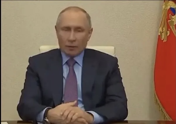 Нардеп від ОПЗЖ опублікував відео, як "Путін нагороджує Баканова"