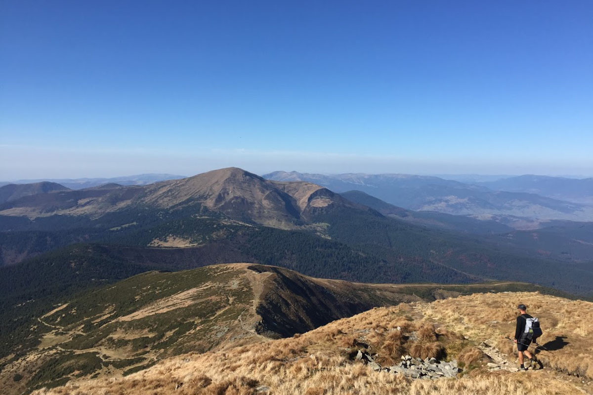 Закарпатський туристичний маршрут: гіди краю пропонують пройти майже 4 сотні кілометрів Українськими Карпатами