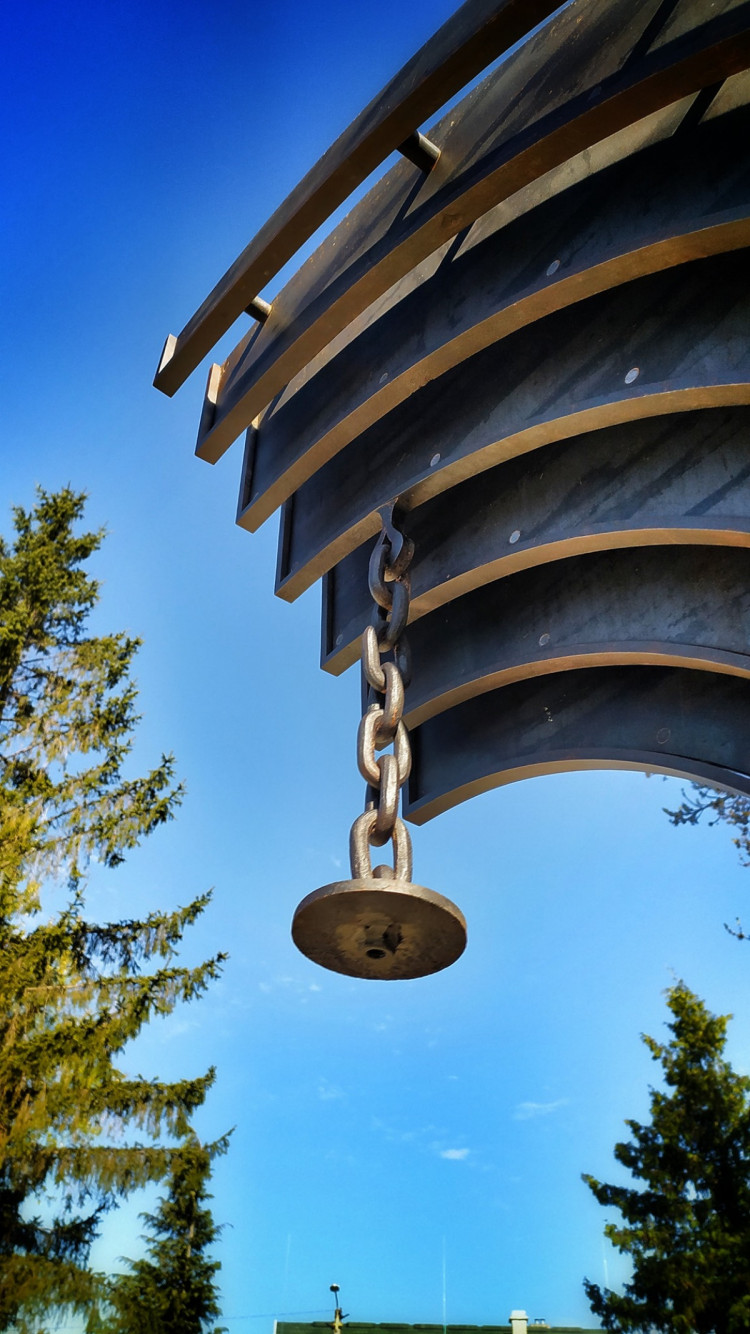 Дзвін Перемоги не викрали: заступник голови ОДА пояснив, що дзвін щовечора знімають, щоб уберегти