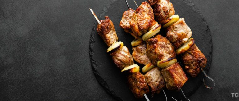 Як швидко замаринувати м’ясо для шашлику