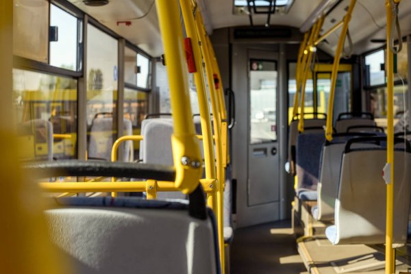 Великоднє курсування в Ужгороді: графік руху автобусів на 1-4 травня