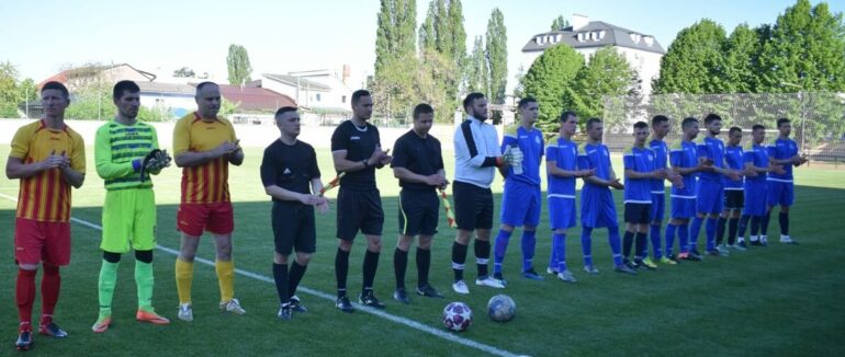 В Ужгороді почався новий сезон міського чемпіонату з футболу