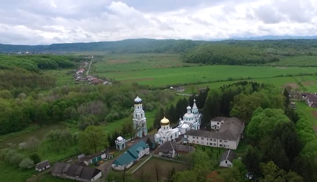 Закарпатка розкаже, як святий земляк вчинив для неї диво